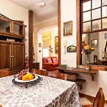 Casa Jurado بيت شباب إل باسو