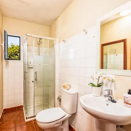 بيت شباب Casa Jurado *