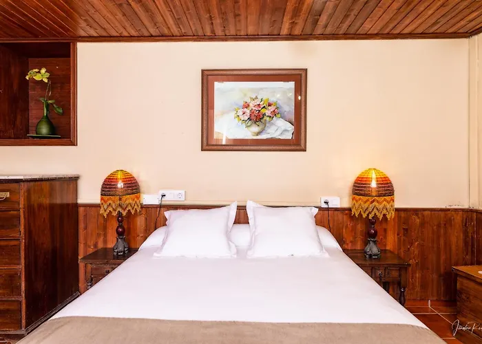 Casa Jurado Hostel *